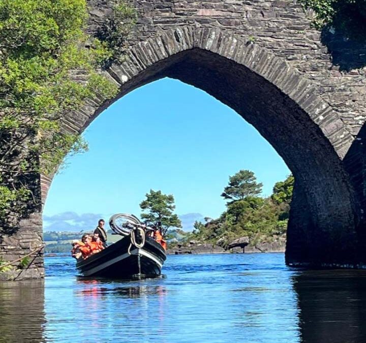 Gap Of Dunloe Traditional Boat & Hiking Tour